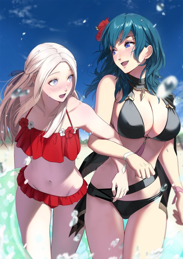 Gianna and Blair beach_2.jpg